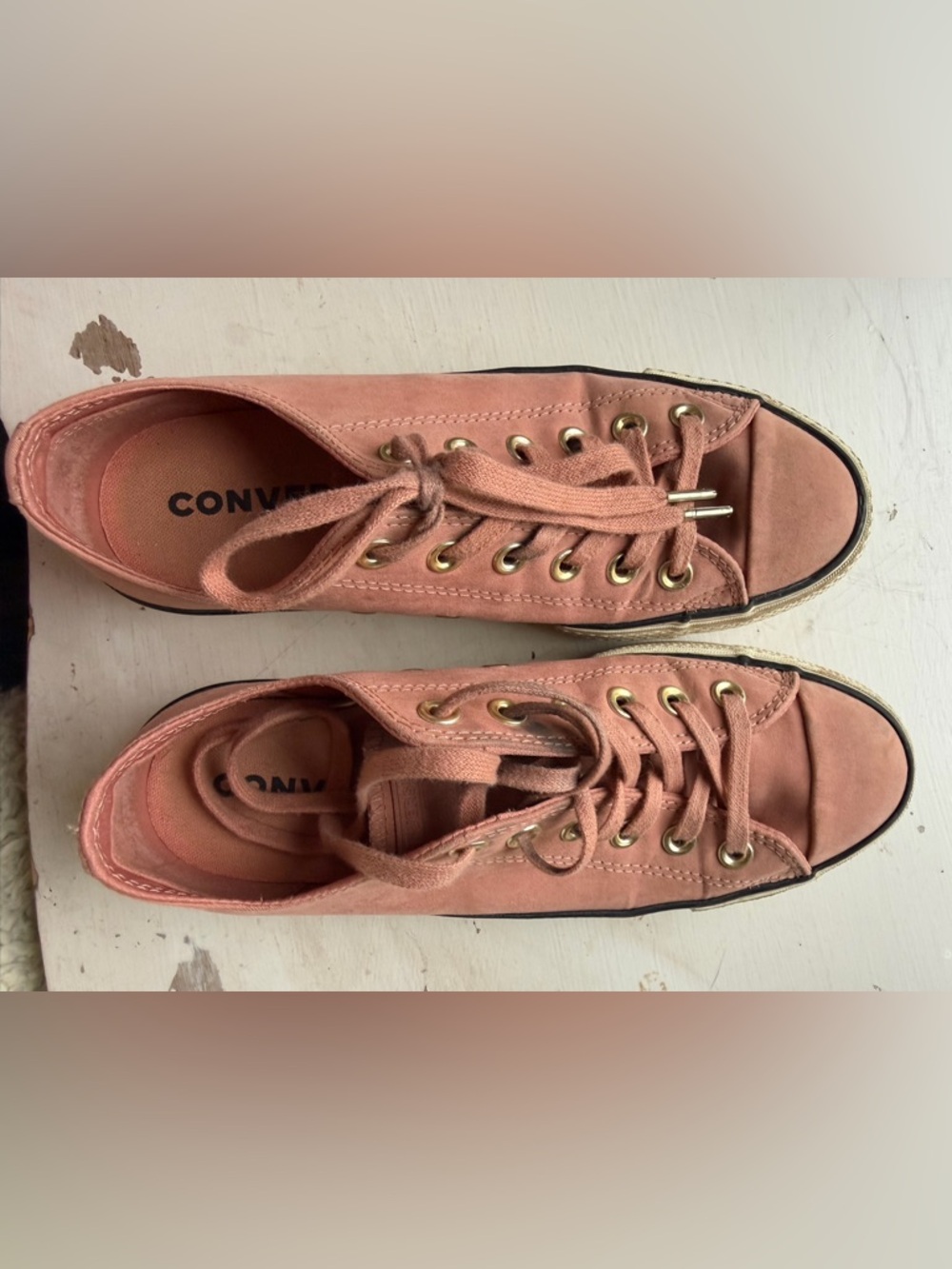 Converse Women’s Dusty Rose Low-Top Canvas Sneakers